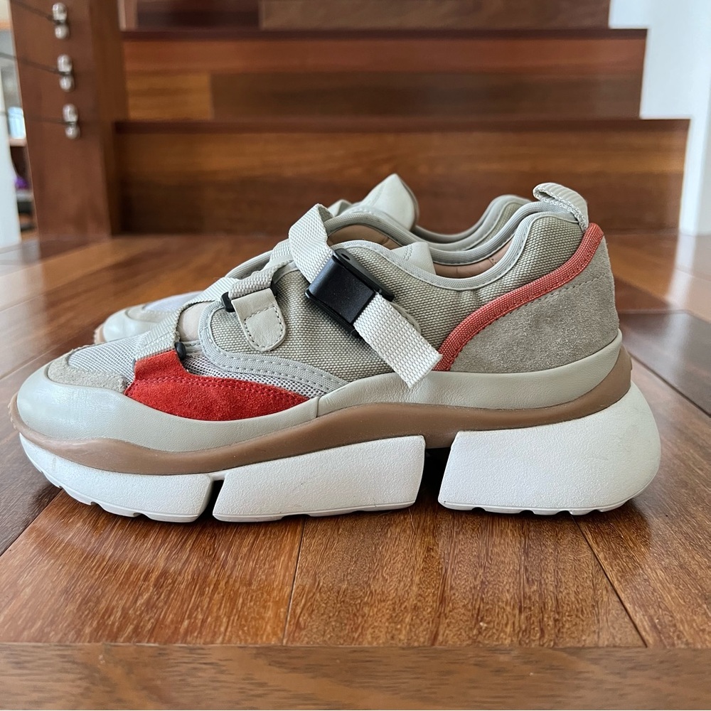 Chloe Stylish Multicolor Sneakers - Picture 5 of 8